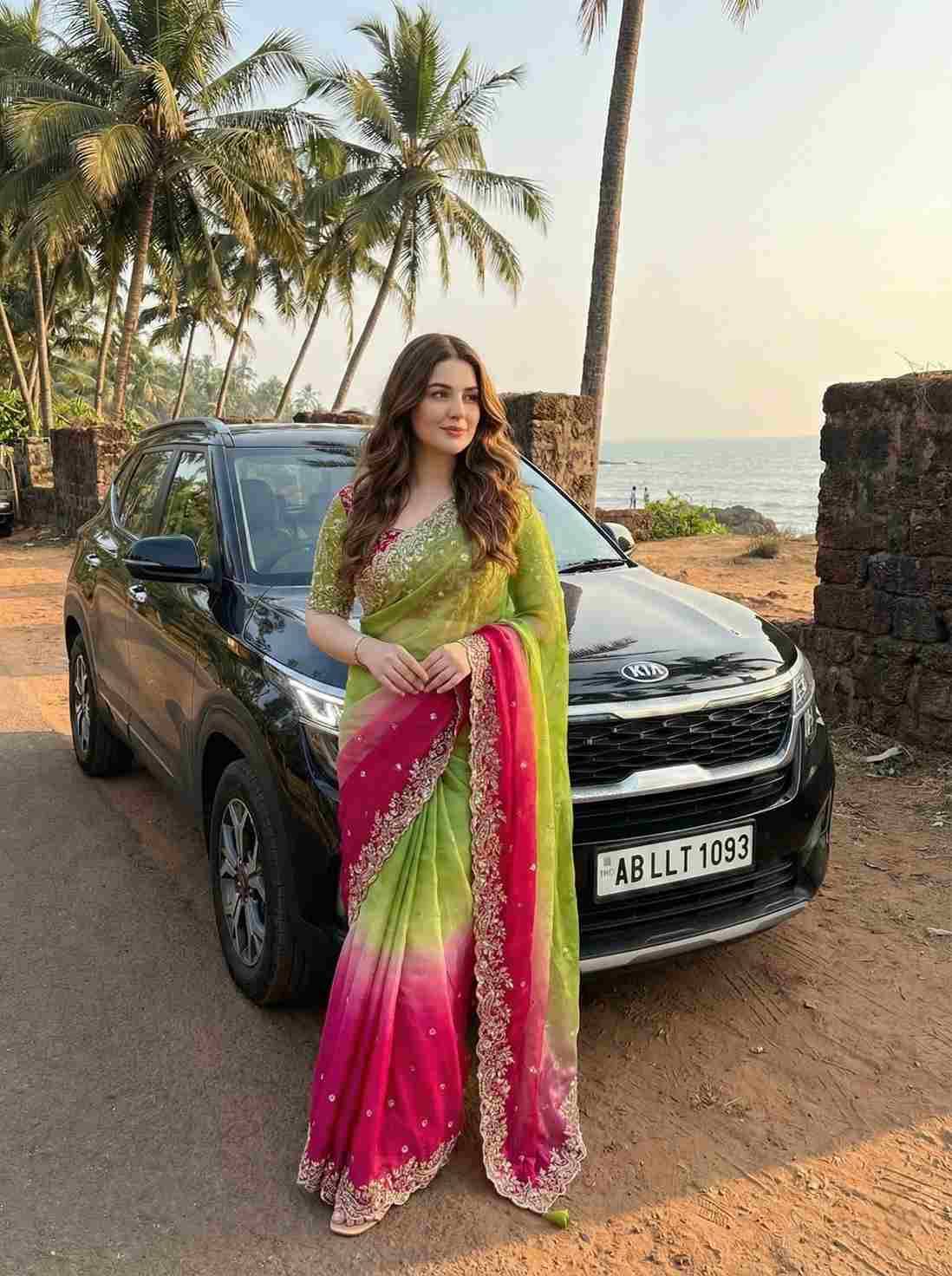 Vd-101 By Fashid Wholesale 01 To 06 Series Indian Traditional Wear Collection Beautiful Stylish Fancy Colorful Party Wear & Occasional Wear Fendy Satin Sarees At Wholesale Price