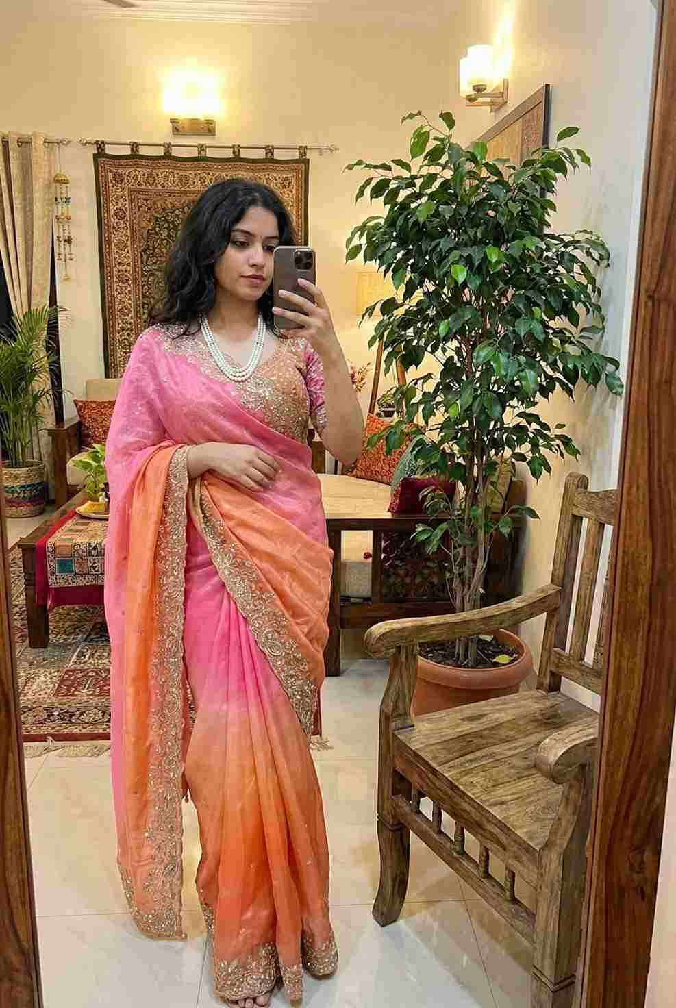 Vd-101 By Fashid Wholesale 01 To 06 Series Indian Traditional Wear Collection Beautiful Stylish Fancy Colorful Party Wear & Occasional Wear Fendy Satin Sarees At Wholesale Price