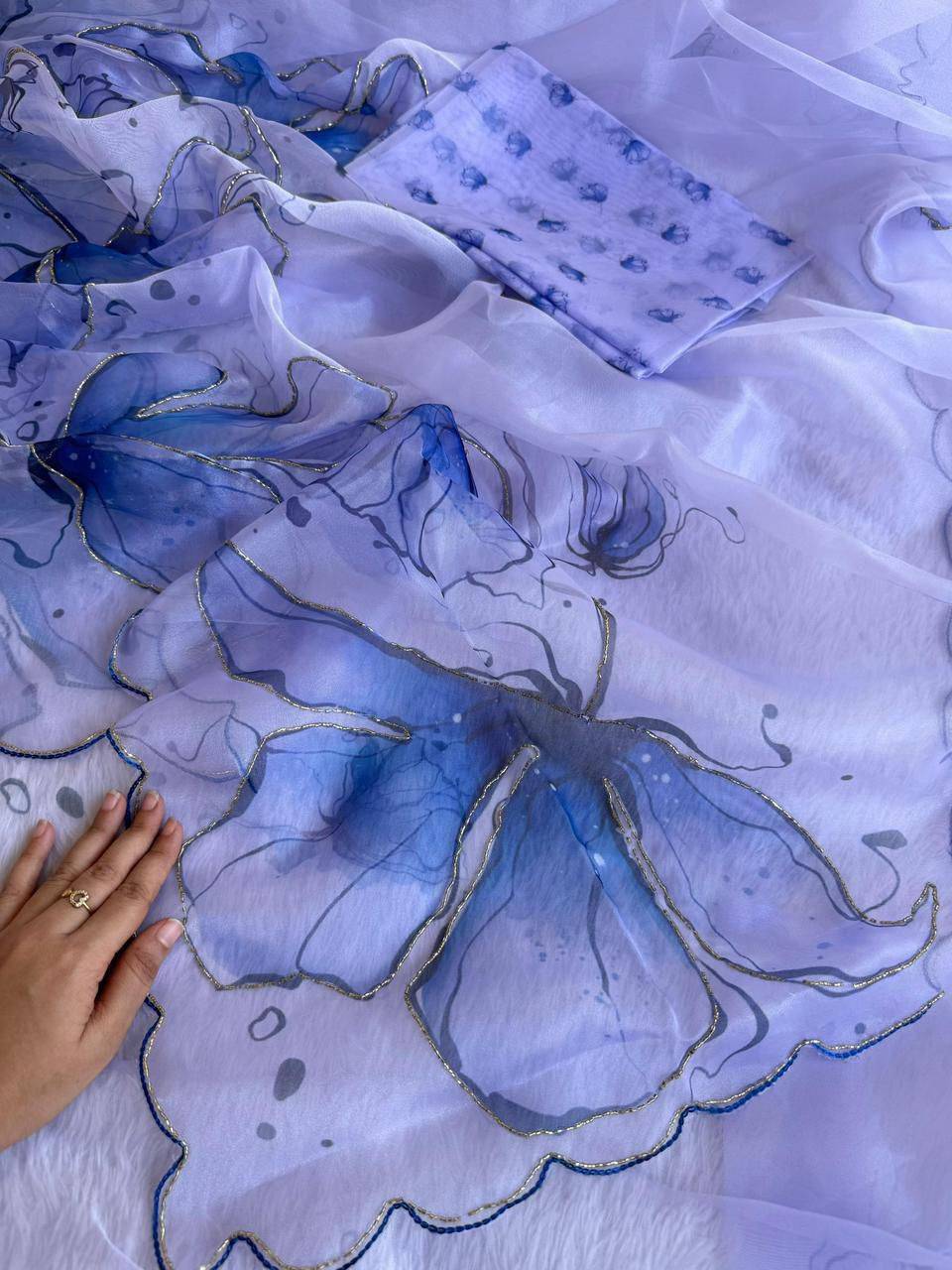 Vt-103 By Fashid Wholesale 01 To 03 Series Indian Traditional Wear Collection Beautiful Stylish Fancy Colorful Party Wear & Occasional Wear Soft Organza Sarees At Wholesale Price