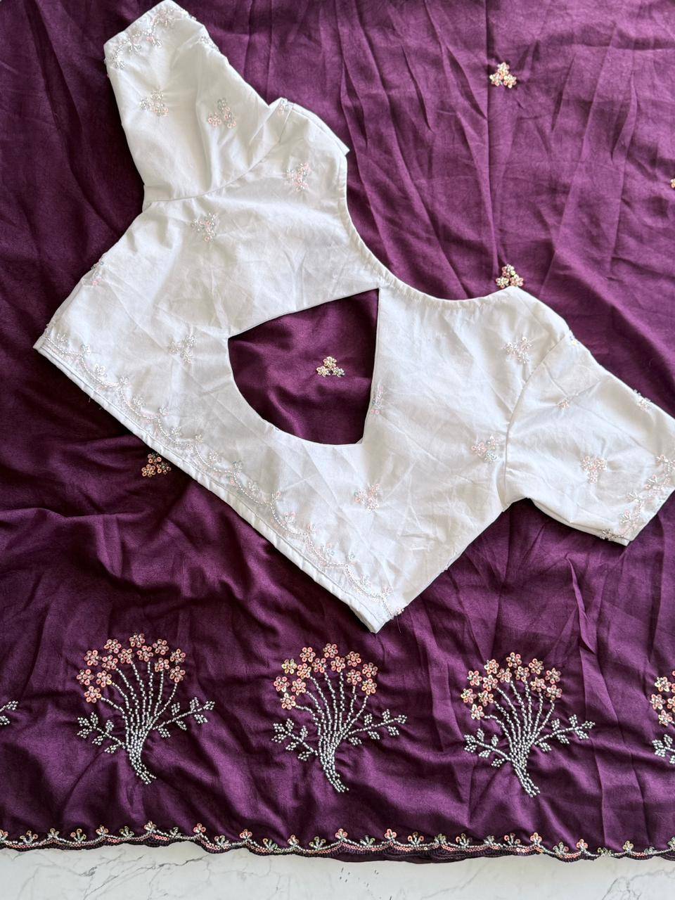 Vt-Avatar By Fashid Wholesale 01 To 03 Series Indian Traditional Wear Collection Beautiful Stylish Fancy Colorful Party Wear & Occasional Wear Crunchy Sarees At Wholesale Price