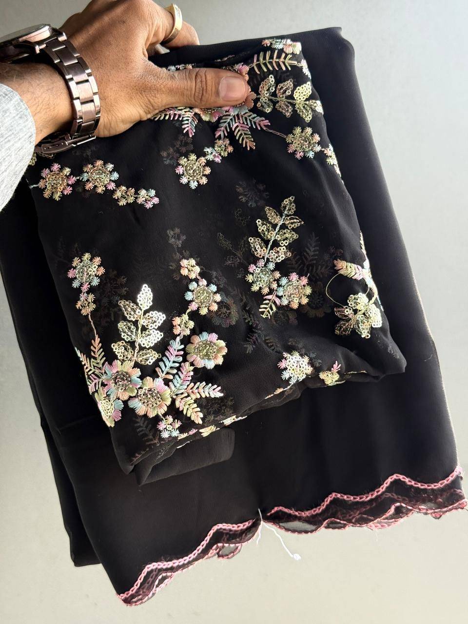 Vt-5019 By Fashid Wholesale 01 To 08 Series Indian Traditional Wear Collection Beautiful Stylish Fancy Colorful Party Wear & Occasional Wear Soft Georgette Sarees At Wholesale Price