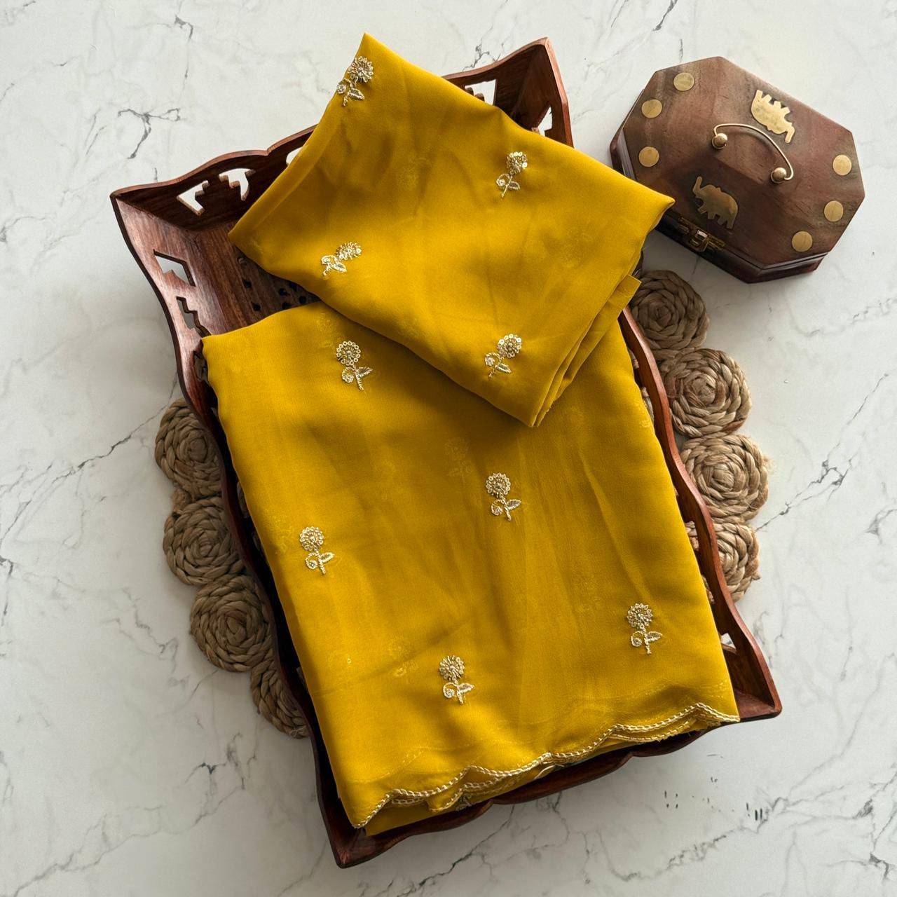 Vt-5017 By Fashid Wholesale 01 To 10 Series Beautiful Stylish Festive Suits Fancy Colorful Casual Wear & Ethnic Wear & Ready To Wear Soft Georgette Sarees At Wholesale Price