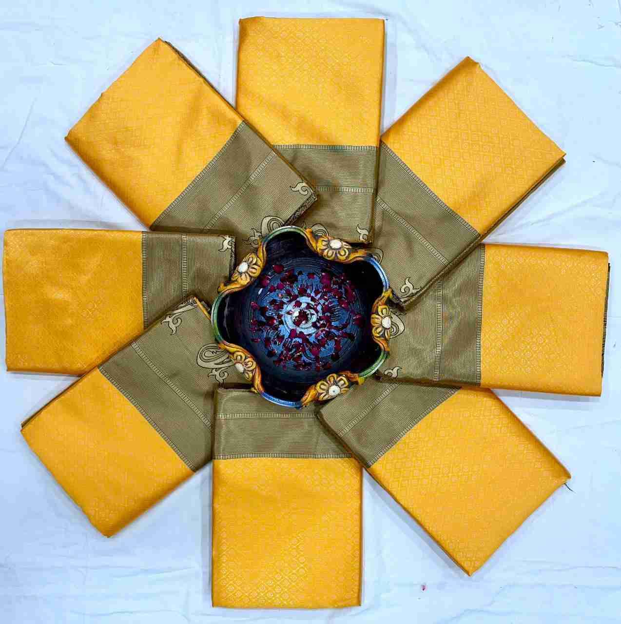 Kp-4060 By Fashid Wholesale Indian Traditional Wear Collection Beautiful Stylish Fancy Colorful Party Wear & Occasional Wear Soft Lichi Silk Saree Sarees At Wholesale Price