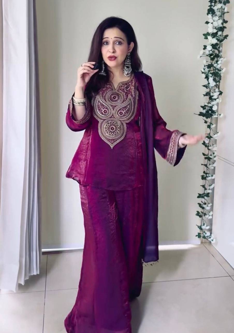 K-1563 By Fashid Wholesale Designer Suits Beautiful Fancy Colorful Stylish Party Wear & Occasional Wear Heavy Fendy Silk Dresses At Wholesale Price