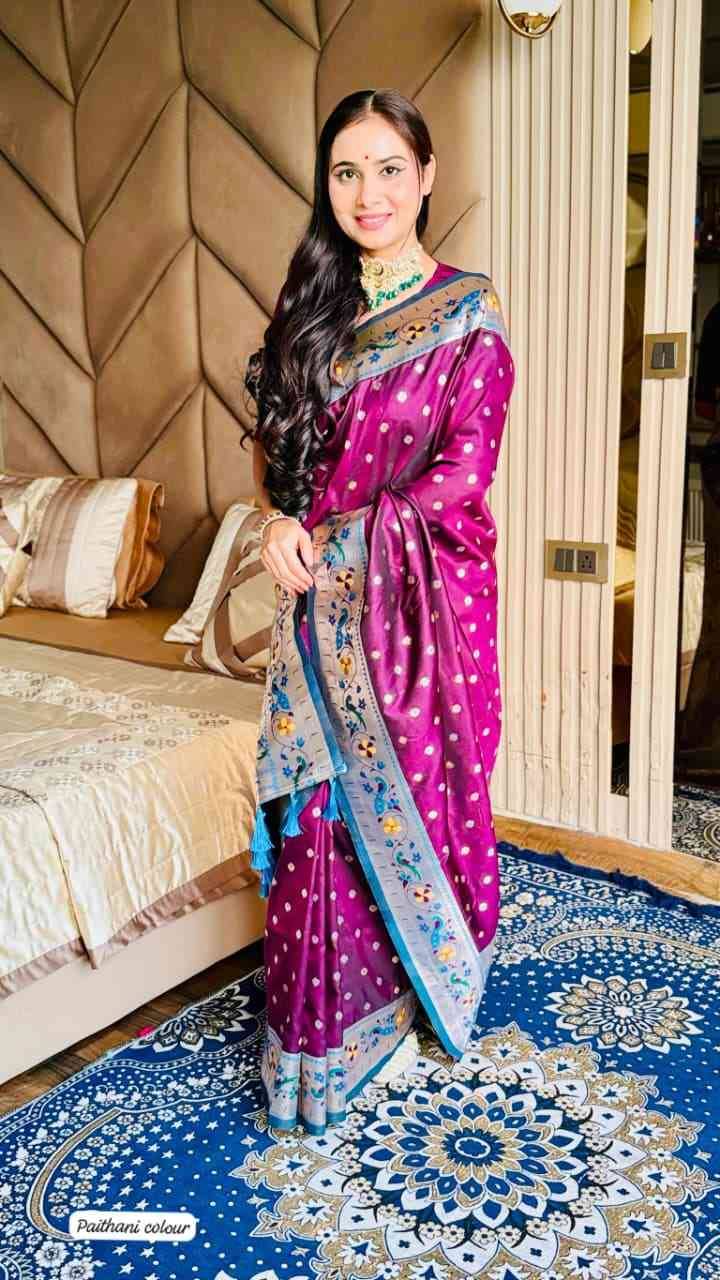 Vv-84 By Fashid Wholesale 01 To 08 Series Indian Traditional Wear Collection Beautiful Stylish Fancy Colorful Party Wear & Occasional Wear Paithani Silk Sarees At Wholesale Price