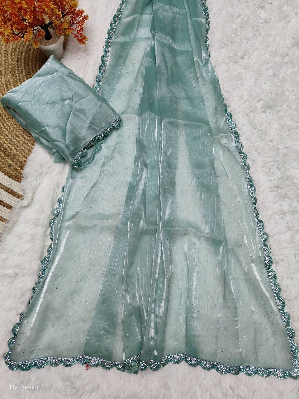 Vs-Minaxi By Fashid Wholesale 01 To 05 Series Indian Traditional Wear Collection Beautiful Stylish Fancy Colorful Party Wear & Occasional Wear Pure Jimmy Choo Sarees At Wholesale Price