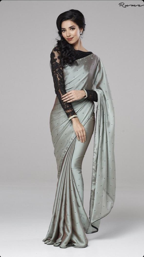 She Beautiful By Fashid Wholesale 01 To 04 Series Indian Traditional Wear Collection Beautiful Stylish Fancy Colorful Party Wear & Occasional Wear Fancy Sarees At Wholesale Price