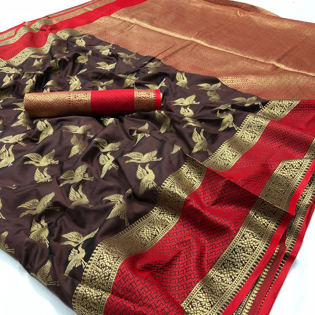 Srishti Textile in jaipur - manufacturer Bedsheet, Kurtis rajasthan